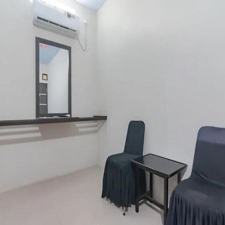 Tw Penginapan Syariah Hotel Tjiandjur Exterior foto