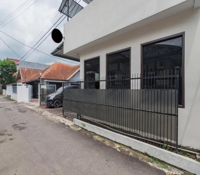 Tw Penginapan Syariah Hotel Tjiandjur Exterior foto